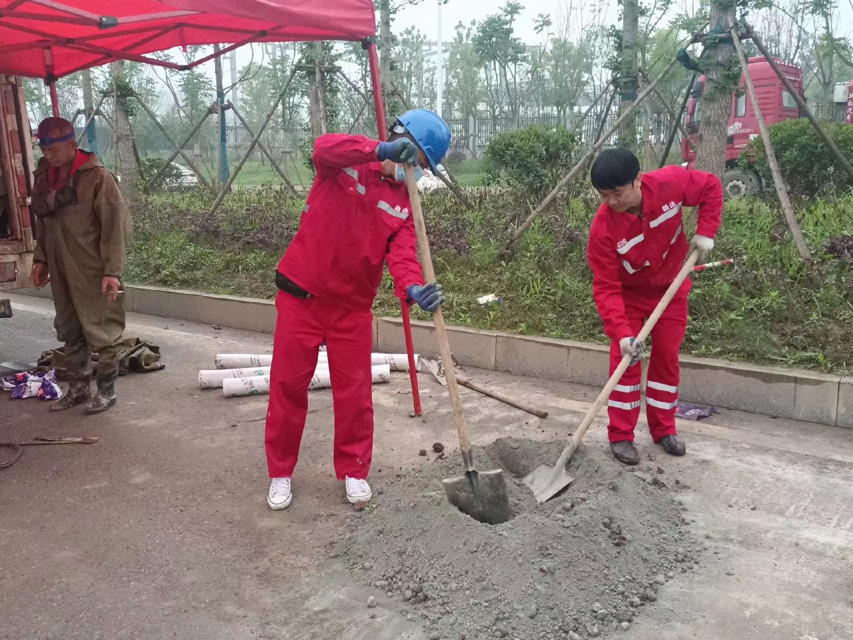 余庆管道疏通哪家好】及时进行市政管道清淤